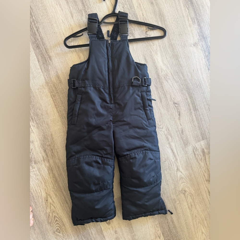 Extreme outfitters Black Kids Snow Bib pants size 2